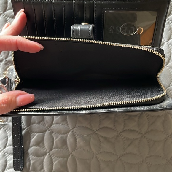 Guess wallet - Picture 4 of 6